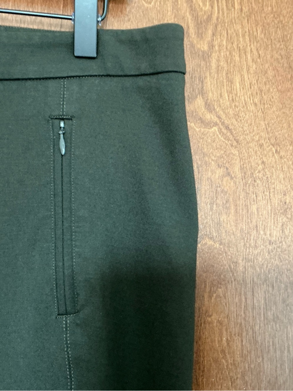 Vince Ponte knit Slim Pants Ankle Zip Size 10 Chocolate Brown Minimalist Career - Picture 2 of 12